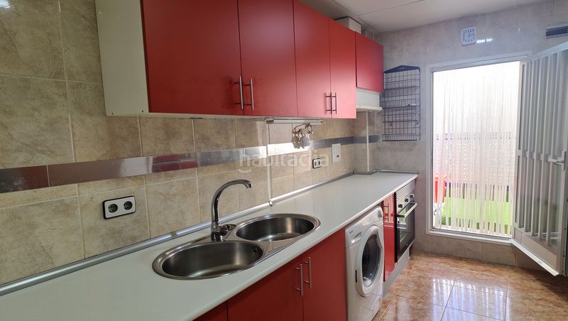 Foto a5ae7dce-2bd4-4e6a-b41c-f2cdddb5811d. Casa a Centro Alcázares (Los)