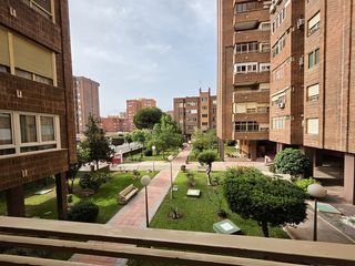 Etagenwohnung in Calle ángel bruna 27. ¿buscas un piso amplio, cómodo y muy bien ubicado en cartagena?