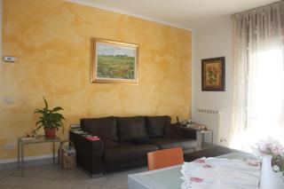 Etagenwohnung in San Bartolomé - Millán de Priego