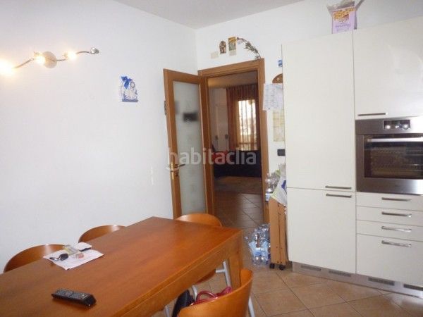Foto fcb33967-5456-4f42-8d7d-a0b33bf6e687. Piso en Príncep de Viana-Clot-Xalets Humbert Torres Lleida
