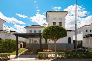Chalet  Calle esturión 11. Villa sabina en la torre golf resort