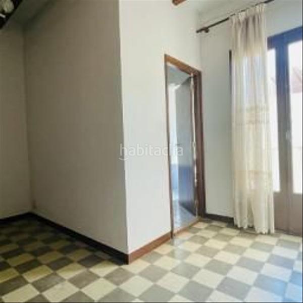 Foto 6de102b4-ffe7-4cae-97ad-e91579e4b45a. Edifici a Centre Figueres