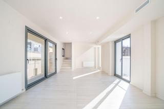 Dúplex a Calle sant pau 4. Obra nueva unico duplex en la calle sant pau