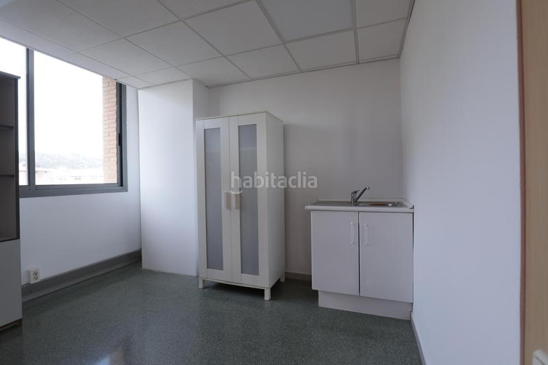 Foto 0dee6246-4a6b-49b1-b7d0-d1cfb9a52540. Miete büro in Mas Lluí - Els Miralls Sant Just Desvern