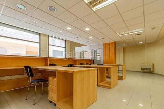 Foto 6707e296-6338-4ac7-87e7-02fda3e29b47. Local comercial a Carretera de Roses-Fossos Figueres