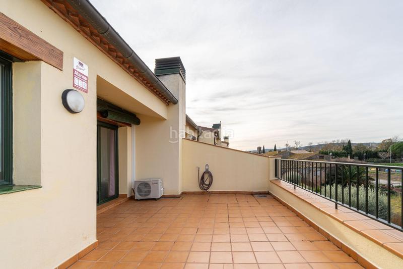Foto 13d9fad7-ea3f-4b85-b353-1f9c6ec0b756. Casa adosada casa con jardín privado en Torroella de Fluvià