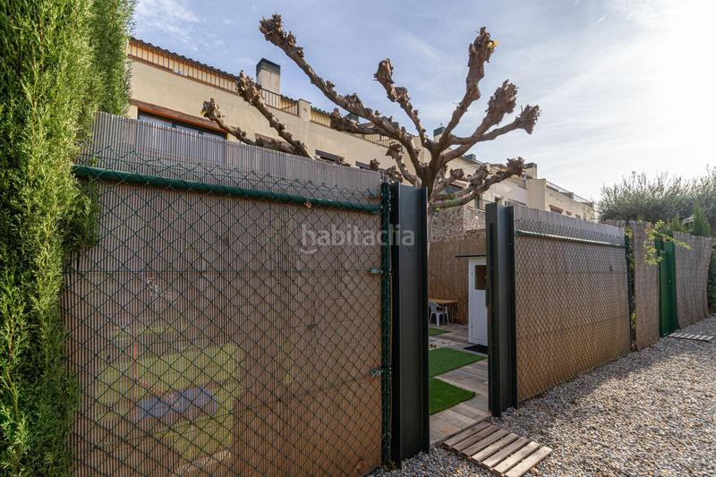 Foto baaa2984-60b5-4175-b6e7-f824978adeca. Casa adosada casa con jardín privado en Torroella de Fluvià