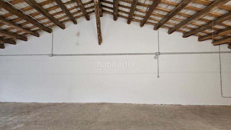 Foto f318c1a5-3810-4630-8771-3a2af679c066. Edificio in Centre Figueres
