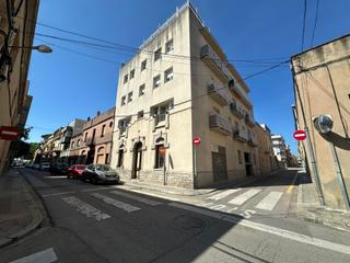 Lloguer Aparcament cotxe  Carrer carrer del nord, 21. Plaça daparcament al centre de figueres