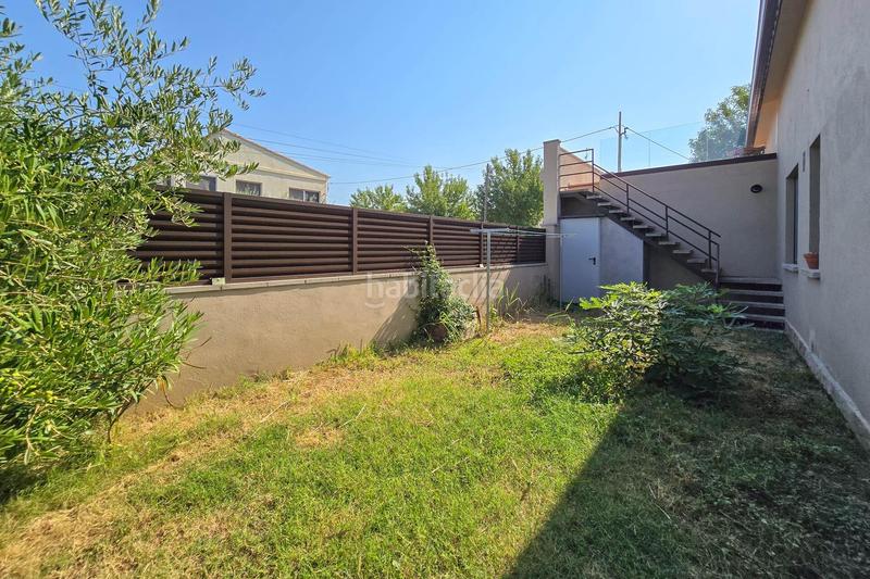 Foto f1e4c4cf-38fa-4321-9516-1d11474e4234. Casa  amb jardí a . en Sant Pere Pescador