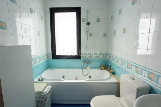 Foto 93dbcef1-f18a-41ca-ad40-71aed5338034. Casa adossada amb calefacció aparcament a Carretera de Roses-Fossos Figueres