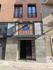 Location Local commercial à Centre. Alquiler local comercial en el centro de figueres