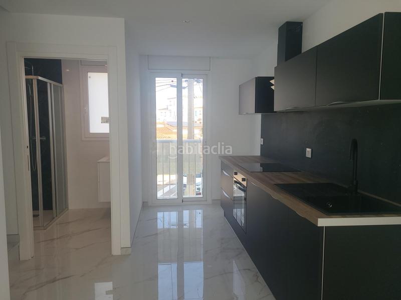 Foto 714ae102-999f-4227-b3fc-7d46caaaa273. Casa  de obra nueva con amarre y vistas al canal en Empuriabrava
