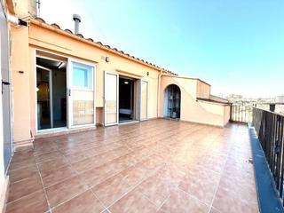Attique à Centre. Ático en venta figueres.