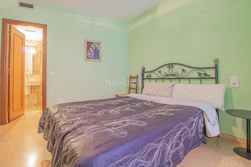 Foto bc769c3b-cb54-4215-9ce1-7526429fbe1a. Etagenwohnung mit heizung in Centre Figueres