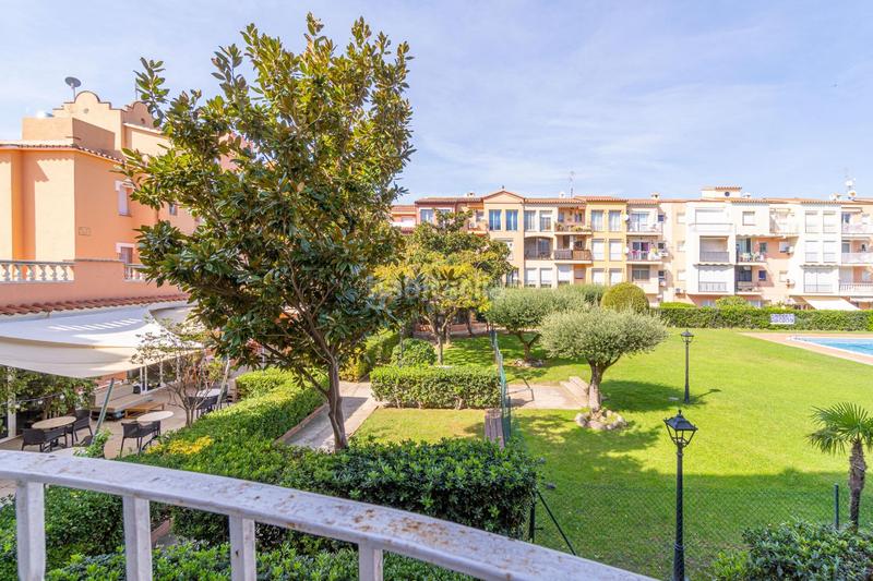 Foto 38476d45-12ca-434b-8028-a48002a31477. Piccolo appartamento con parcheggio piscina in Muga - Gran Reserva - Badia Empuriabrava