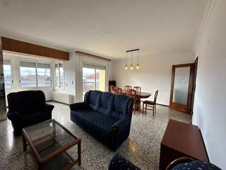 Location Appartement à Centre. Piso en el centro de figueres