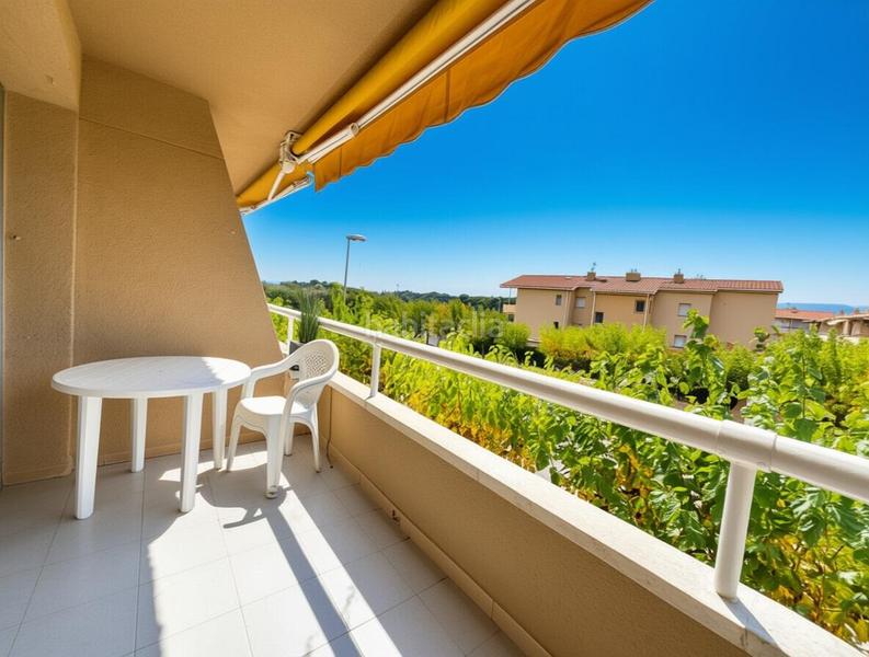 Foto 49f206d4-05da-4b4d-a121-b6ef8c518ca9. Estudi amb aparcament piscina a Els Griells Estartit