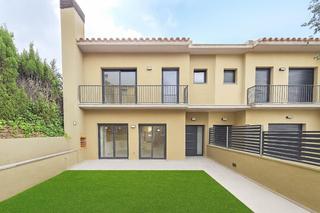 House in Palau-saverdera. Obra nueva. palau saverdera.