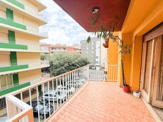 Pis a Creu de la Mà. Piso de 112 m2 con 4 habitaciones en creu de la mà