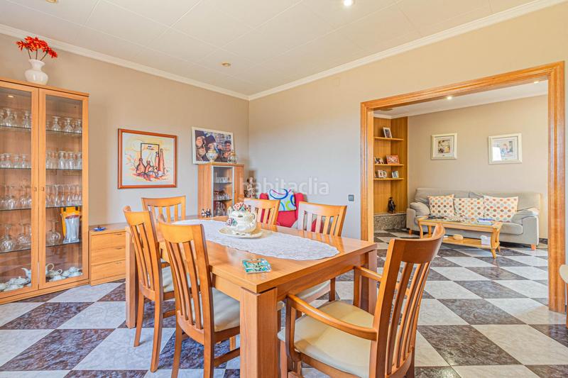 Foto 1415b3c7-227a-45c9-b303-92a7afcc7106. Duplex dans Eixample-Horta Capallera Figueres