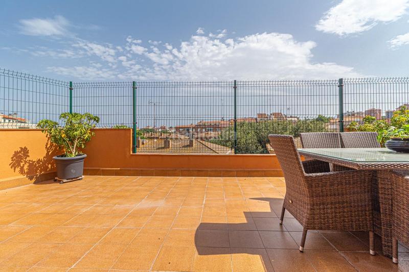 Foto be14b790-898a-405c-bb17-78a9ac5b7991. Duplex dans Eixample-Horta Capallera Figueres