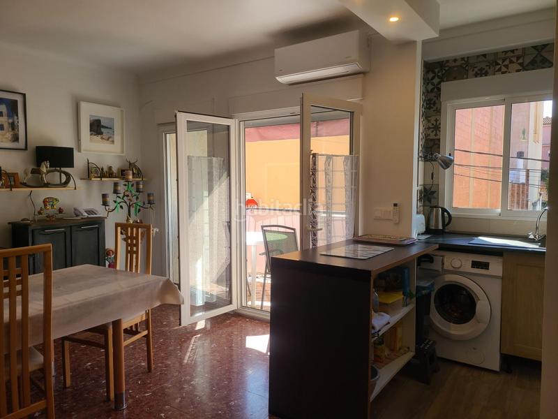 Foto 2a65ddda-b0d5-4453-8809-6306b3f9dd59. Casa amb calefacció aparcament a Jonquera (La)