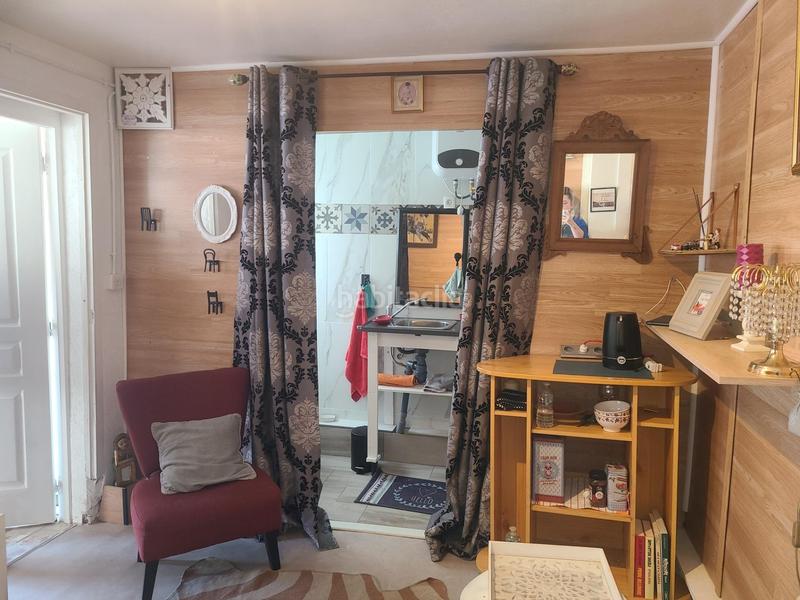 Foto 4d853917-bbc3-47ba-a2d3-b515dc3bbc4e. Casa amb calefacció aparcament a Jonquera (La)