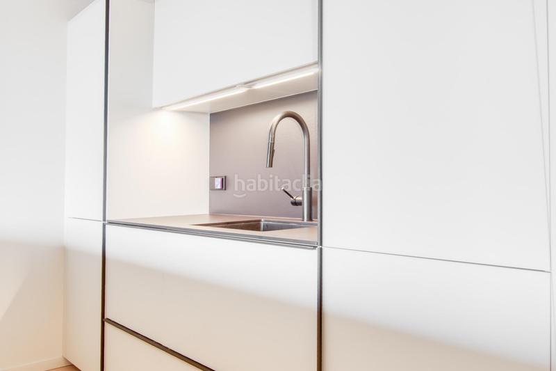 Foto 150d429d-89e8-4cd1-ac08-bfc03b28e7b4. Àtic amb calefacció a Centre Roses