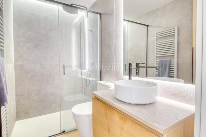 Foto 48df42f0-b464-438b-ab0d-ccb5a276e9df. Àtic amb calefacció a Centre Roses