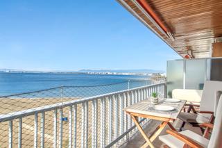 Àtic a Centre. Atico en primera linea de mar. avda de rhode