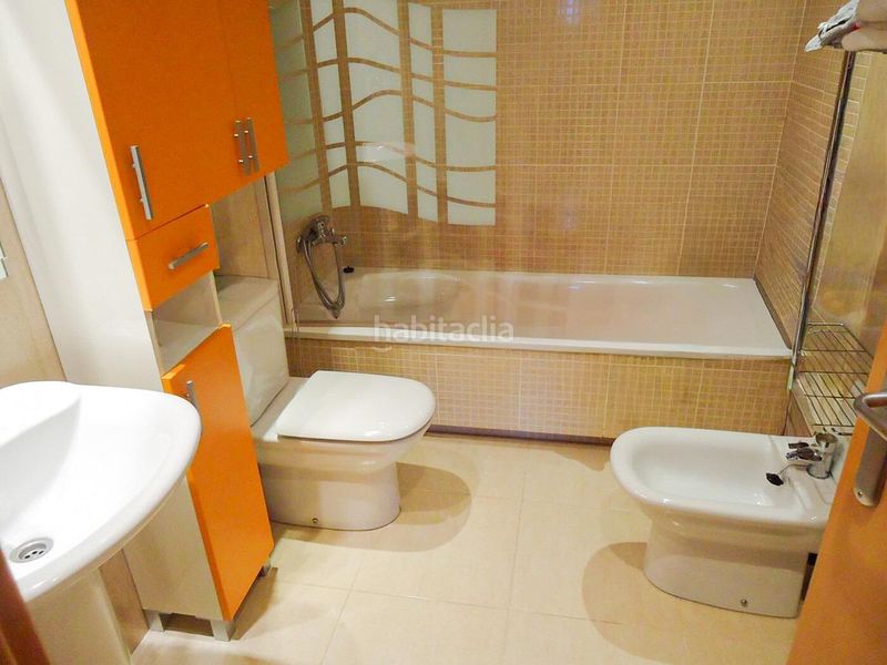 Foto 4b96f2f4-9fea-48b8-b697-e86c8f3dc9c3. Pis amb aparcament a Creu de la Mà Figueres