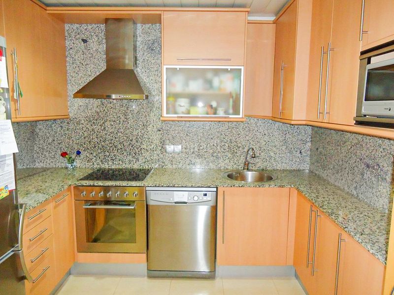 Foto 8a99040b-e2d1-4d92-a9d6-818ad016ec1e. Pis amb aparcament a Creu de la Mà Figueres