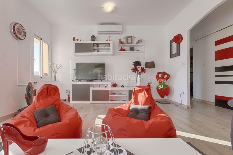 Foto 0dfdee1a-5039-4702-a2fa-71465c511d5e. Piso modernidad en el corazón tu hogar a un paso del mar. en Roses