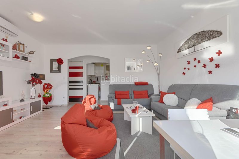 Foto bc7943b3-8575-41bf-b197-ff4978496254. Piso modernidad en el corazón tu hogar a un paso del mar. en Roses