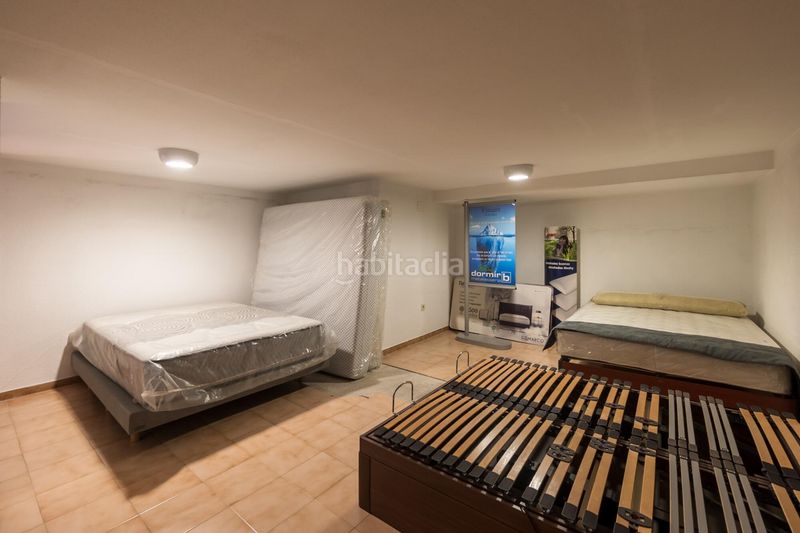 Foto 09f6d872-7ce3-4184-9a3a-e86a6f628d70. Local comercial a Centre Figueres