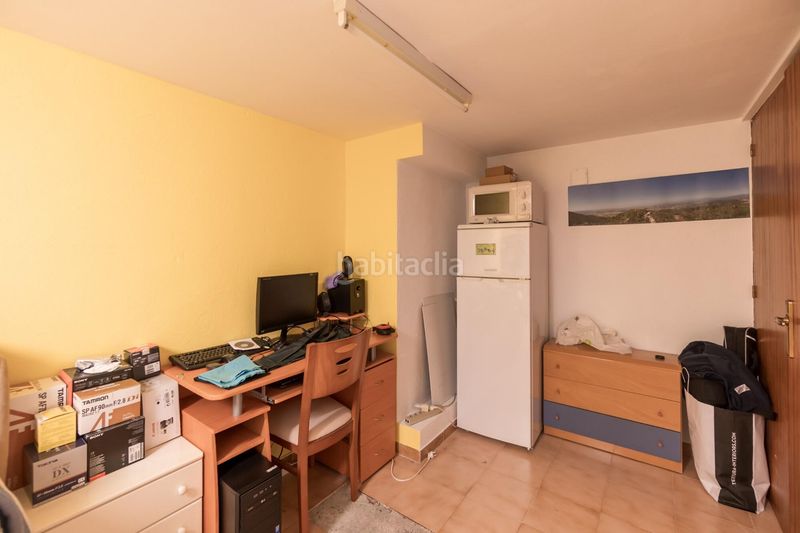 Foto 2aa539a4-1aa7-4e1c-94a5-cf8d84c8fafc. Local comercial a Centre Figueres