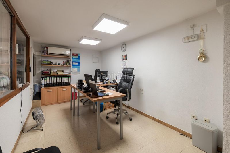 Foto 37fdfc32-3a8b-4e55-ba86-6bb81909d3a1. Local comercial a Centre Figueres