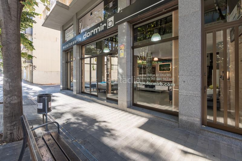 Foto 83740c64-4f38-4e1f-8653-0658717f7653. Local comercial a Centre Figueres