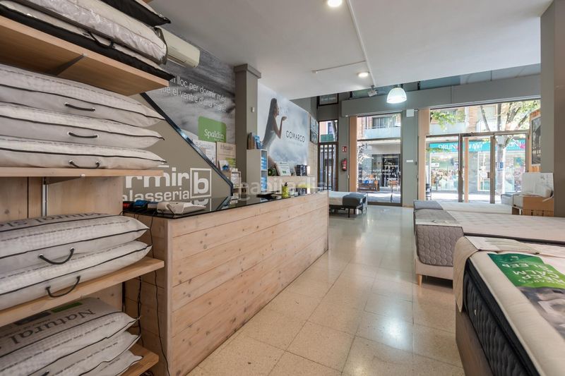 Foto c3693e84-1c5f-410e-bdc8-746872092100. Local comercial a Centre Figueres