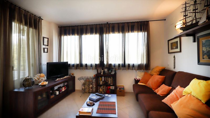 Foto d5377d57-dbfa-4856-a3c5-8c37292f17f6. Pis amb calefacció aparcament a La Vila Llançà