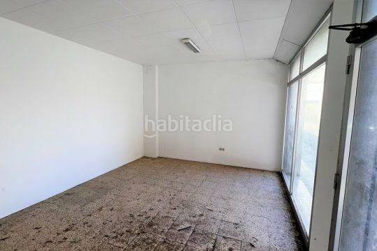 Foto 83554c07-c06a-456d-af0b-3b9d0dead93b. Local comercial a Centre Figueres