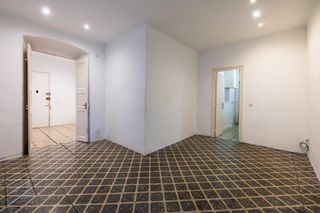 Etagenwohnung  Carrer  forn nou. Vive en el centro de figueres con amplitud, luz y todas las como