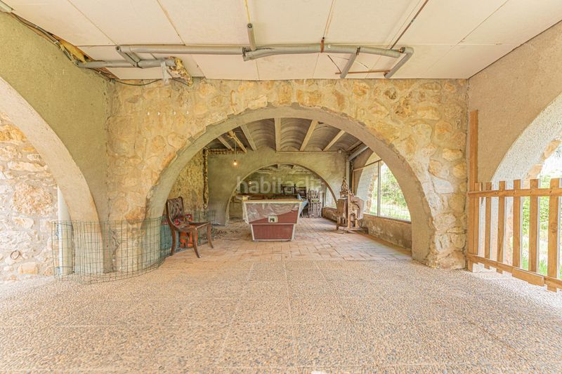 Foto a126c465-7297-4fee-be5e-07b08888227e. Masia amb aparcament piscina a Lladó