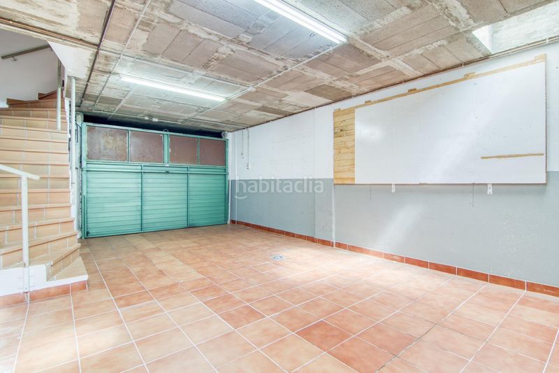 Foto 5d0160b3-e5ee-4a65-8ea0-31710e76f2be. Casa adossada amb calefacció aparcament a Poble Nou-Olivar Gran Figueres