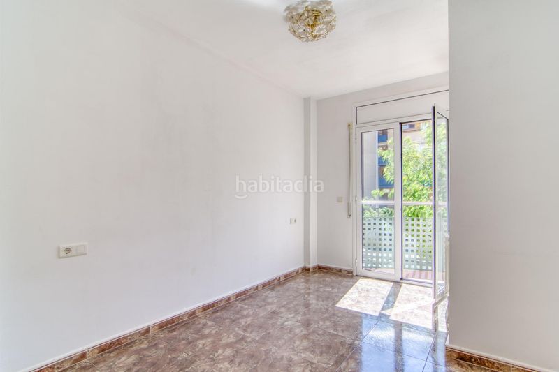 Foto 7f23be5d-df1b-4b90-84ce-2f55e3045ca1. Casa adossada amb calefacció aparcament a Poble Nou-Olivar Gran Figueres
