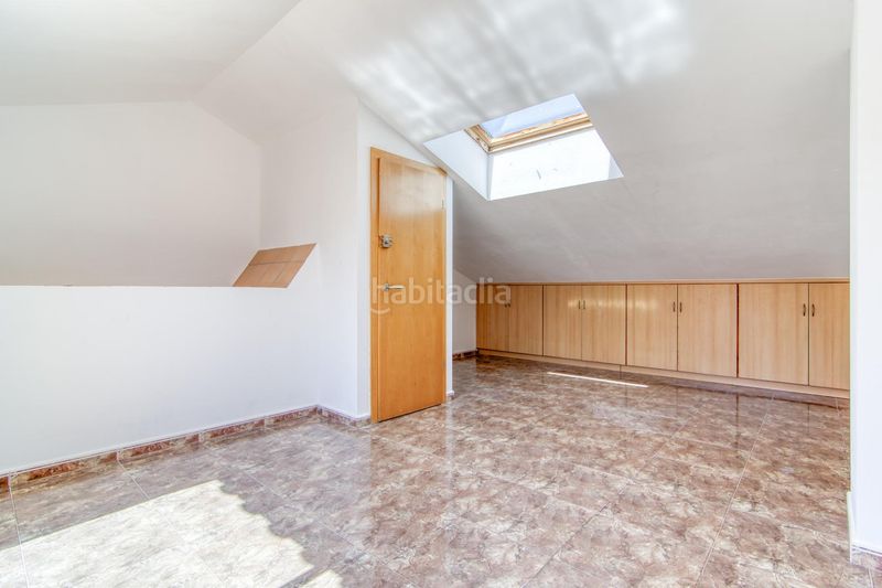 Foto ab225b6a-c415-494b-a430-72d800229ed1. Casa adossada amb calefacció aparcament a Poble Nou-Olivar Gran Figueres