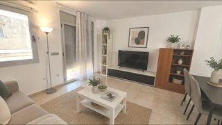Apartamento  Carrer balmes. Pequeño, práctico y con algo que no siempre es fácil encontrar e