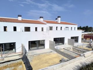 Casa aparellada a Vilafant
