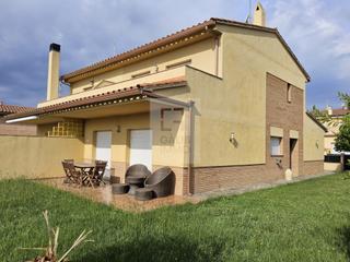 Rent Semi detached house in Avinyonet de Puigventós